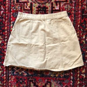 BDG Skirts - BDG snap front skirt 🍁 tan denim 🍁 cute pockets BDG Skirts - BDG snap front skirt 🍁 tan denim 🍁 cute pockets